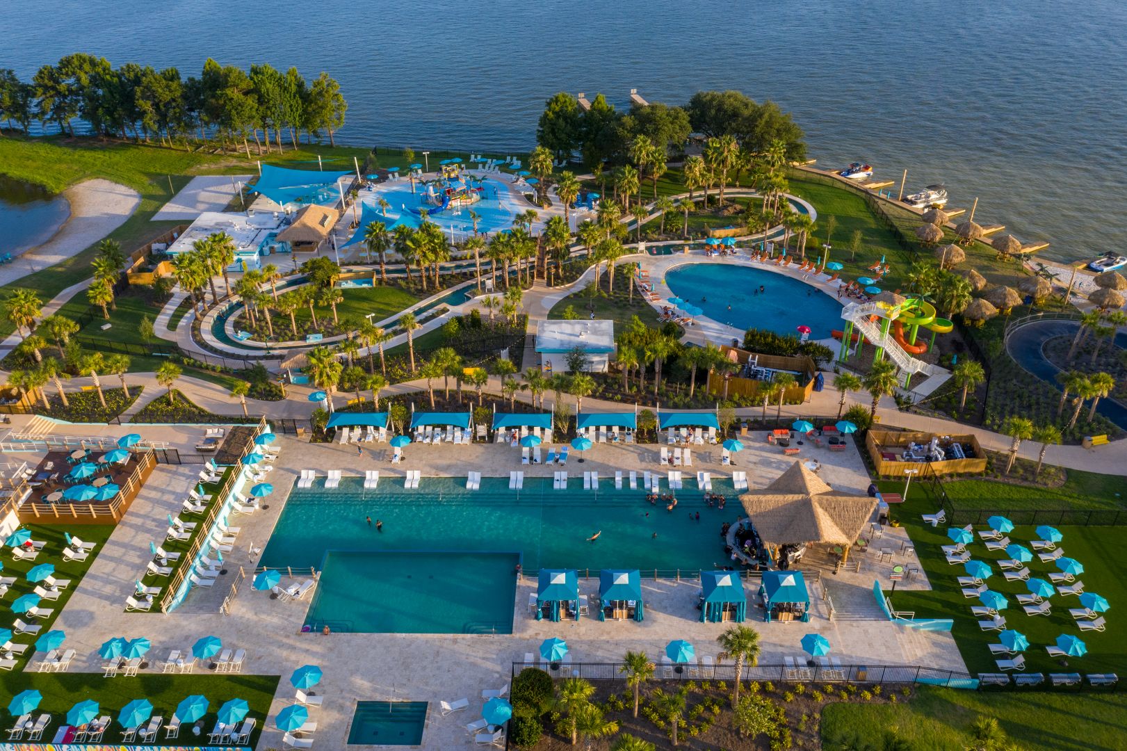 Jolly-mon-water-park- – Texas Family Resorts